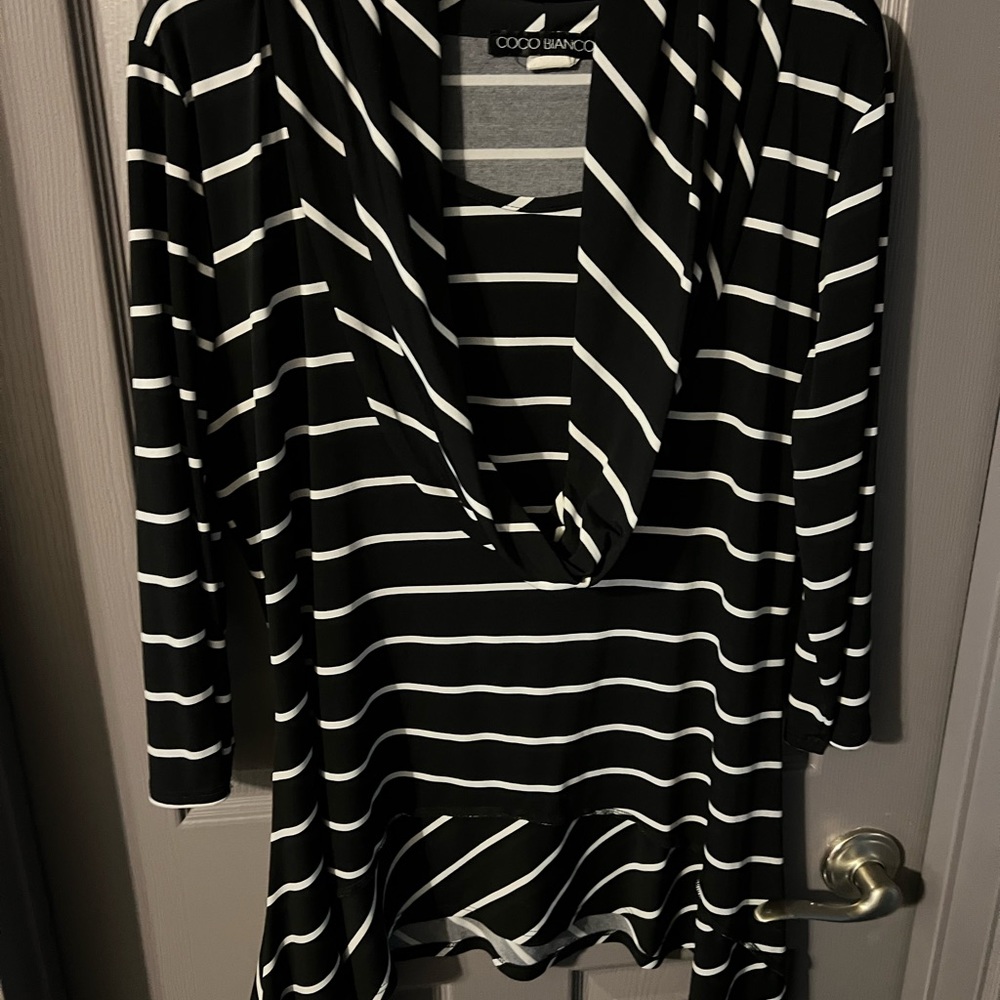 Beautiful stylish top.